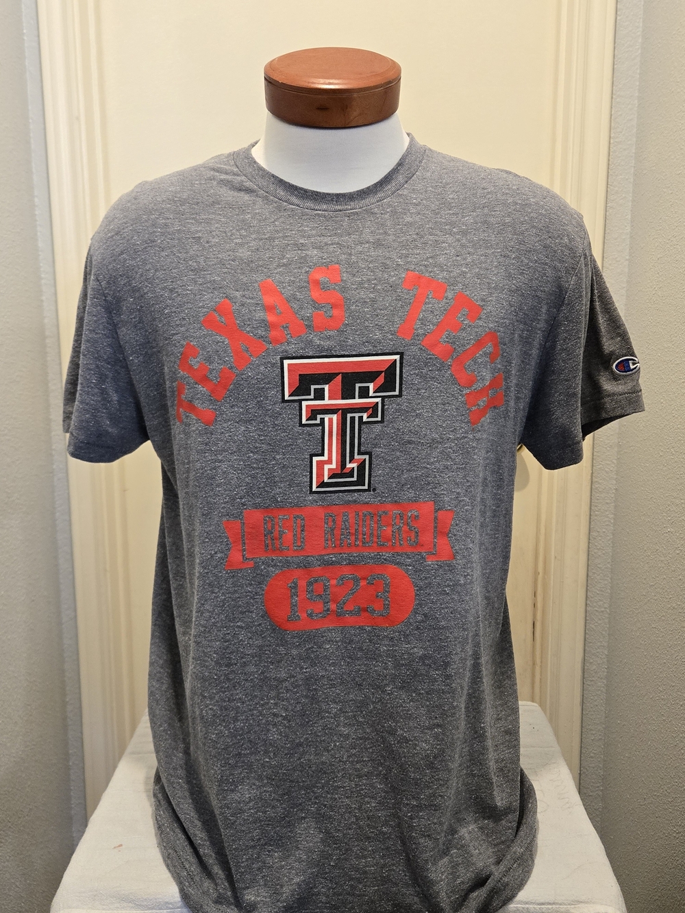 Champion, Gray Texas Tech Red Raiders Graphic Tee with Red Logo, L